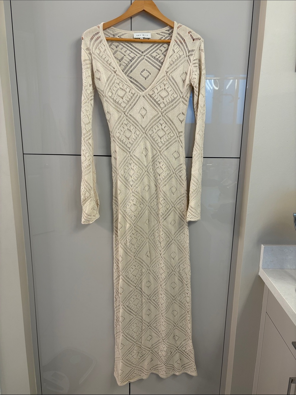 One mile xs Beige Long Sleeve Knit Maxi Dress